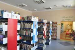 Wypożyczalnia książek biblioteka w Kozłowie - fot. K.Capiga - miechowski.pl