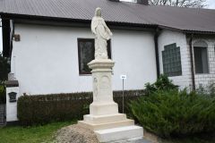 2023-10-27-kapliczka-w-Trzonowie-02