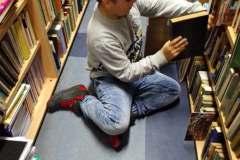 2023-SP-Ksiaz-Maly-w-bibliotece-w-Miechowie-006