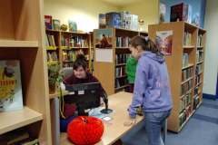 2023-SP-Ksiaz-Maly-w-bibliotece-w-Miechowie-014