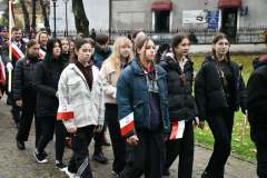 2023-11-11-obchody-w-Miechowie-007