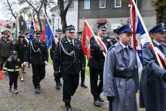 2023-11-11-obchody-w-Miechowie-010