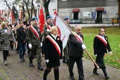 2023-11-11-obchody-w-Miechowie-014