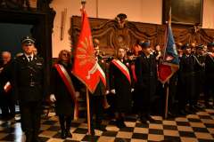 2023-11-11-obchody-w-Miechowie-031