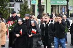 2023-11-11-obchody-w-Miechowie-061