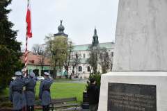 2023-11-11-obchody-w-Miechowie-067