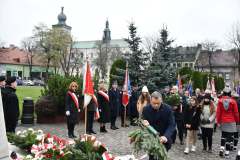 2023-11-11-obchody-w-Miechowie-089