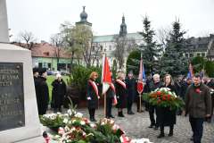 2023-11-11-obchody-w-Miechowie-094