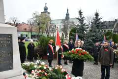 2023-11-11-obchody-w-Miechowie-095