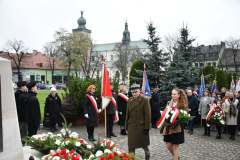 2023-11-11-obchody-w-Miechowie-097
