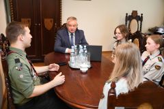 17-06-harcerze-LO-u-starosty-01