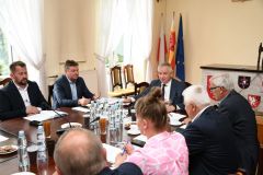 2024-08-16-powiatowy-sztab-kryzysowy-wakacje-01