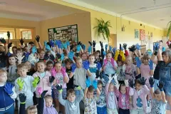 2025-Ksiaz-Maly-sprzatanie-swiata-001