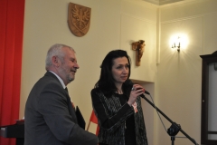 Powiatowo-miejskie obchody 226. rocznicy uchwalenia Konstytucji 3 maja - starosta Marian Gamrat i dyr. PSM Anna Macheta - fot. K. Capiga