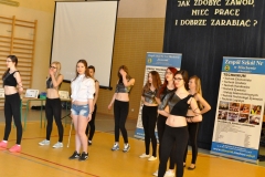 Dzień Otwarty "Ekonomika" - taniec nowoczesny - miechowski.pl - fot. Krzysztof Capiga