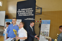 XI Powiatowy Konkurs Wiedzy o Samorządzie Terytorialnym - ZS Nr 1 w Miechowie - miechowski.pl