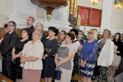 40-lecie kapłaństwa proboszcza - delegacje z życzeniami i kwiatami - miechowski.pl - fot. K. Capiga