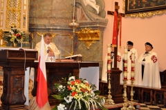 3 Maja w Miechowie - celebrans ks. proboszcz Mirosław Kaczmarczyk - miechowski.pl - fot. Krzysztof Capiga