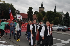 Międzynarodowe Małopolskie Spotkania z Folklorem Miechów 2016 - parada uczestników - miechowski.pl