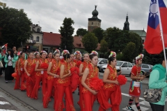 Międzynarodowe Małopolskie Spotkania z Folklorem Miechów 2016 - parada uczestników - miechowski.pl