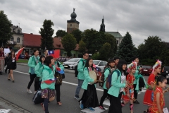 Międzynarodowe Małopolskie Spotkania z Folklorem Miechów 2016 - parada uczestników - miechowski.pl