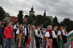 Międzynarodowe Małopolskie Spotkania z Folklorem Miechów 2016 - parada uczestników - miechowski.pl