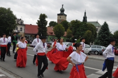 Międzynarodowe Małopolskie Spotkania z Folklorem Miechów 2016 - parada uczestników - miechowski.pl