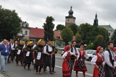 Międzynarodowe Małopolskie Spotkania z Folklorem Miechów 2016 - parada uczestników - miechowski.pl