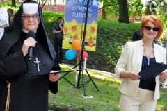 Pola Nadziei 2016 - szefowa Hospicjum s. Benedykta i Ewa Wojciechowicz - miechowski.pl - fot. K. Capiga