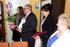 100 lat Anieli Jaros - życzenia, prezenty i tort od rodziny i gości - miechowski.pl - fot. Krzysztof Capiga