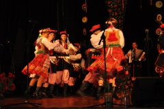 Międzynarodowe Małopolskie Spotkania z Folklorem - Zespół Pieśni i Tańca "Miechów" - miechowski.pl