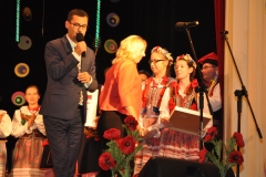 Międzynarodowe Małopolskie Spotkania z Folklorem - Zespół Pieśni i Tańca "Miechów" - miechowski.pl