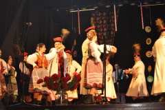 Międzynarodowe Małopolskie Spotkania z Folklorem - Zespół Pieśni i Tańca "Miechowiacy" - miechowski.pl