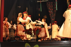 Międzynarodowe Małopolskie Spotkania z Folklorem - Zespół Pieśni i Tańca "Miechowiacy" - miechowski.pl