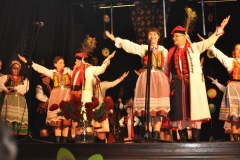 Międzynarodowe Małopolskie Spotkania z Folklorem - Zespół Pieśni i Tańca "Miechowiacy" - miechowski.pl