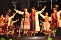 Międzynarodowe Małopolskie Spotkania z Folklorem - Zespół Pieśni i Tańca "Miechowiacy" - miechowski.pl