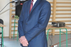 Absolwenci "Ekonomika" 2016 - wicestarosta Jerzy Pułka - miechowski.pl - fot. Krzysztof Capiga