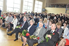 Absolwenci "Ekonomika" 2016 - pedagodzy, wychowawcy, dyrekcja, goście - miechowski.pl - fot. Krzysztof Capiga