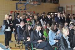 Absolwenci "Ekonomika" 2016 - część artystyczna - kończąca szkołę młodzież - miechowski.pl - fot. Krzysztof Capiga