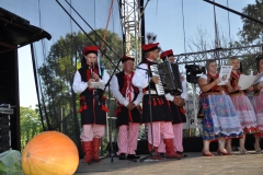 Charsznicka reprezentacja na Dożynkach Powiatowych w Przybysławicach - miechowski.pl