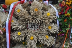 Zwycięski wieniec dożynkowy - Konaszówka - miechowski.pl - fot. K. Capiga
