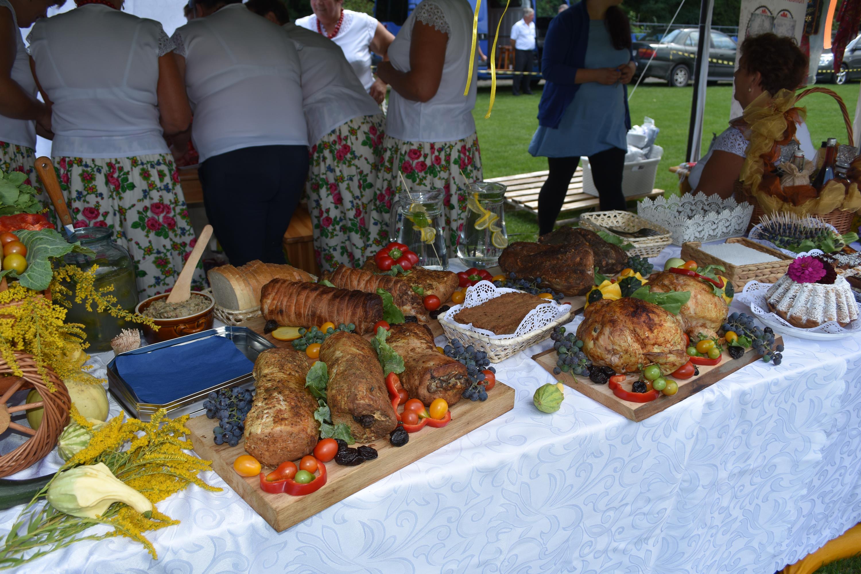 doynki_gminne_2019_i_kiermasz_produktow_regionalnych_w_ksiu_wielkim_100_20190820_1880103043