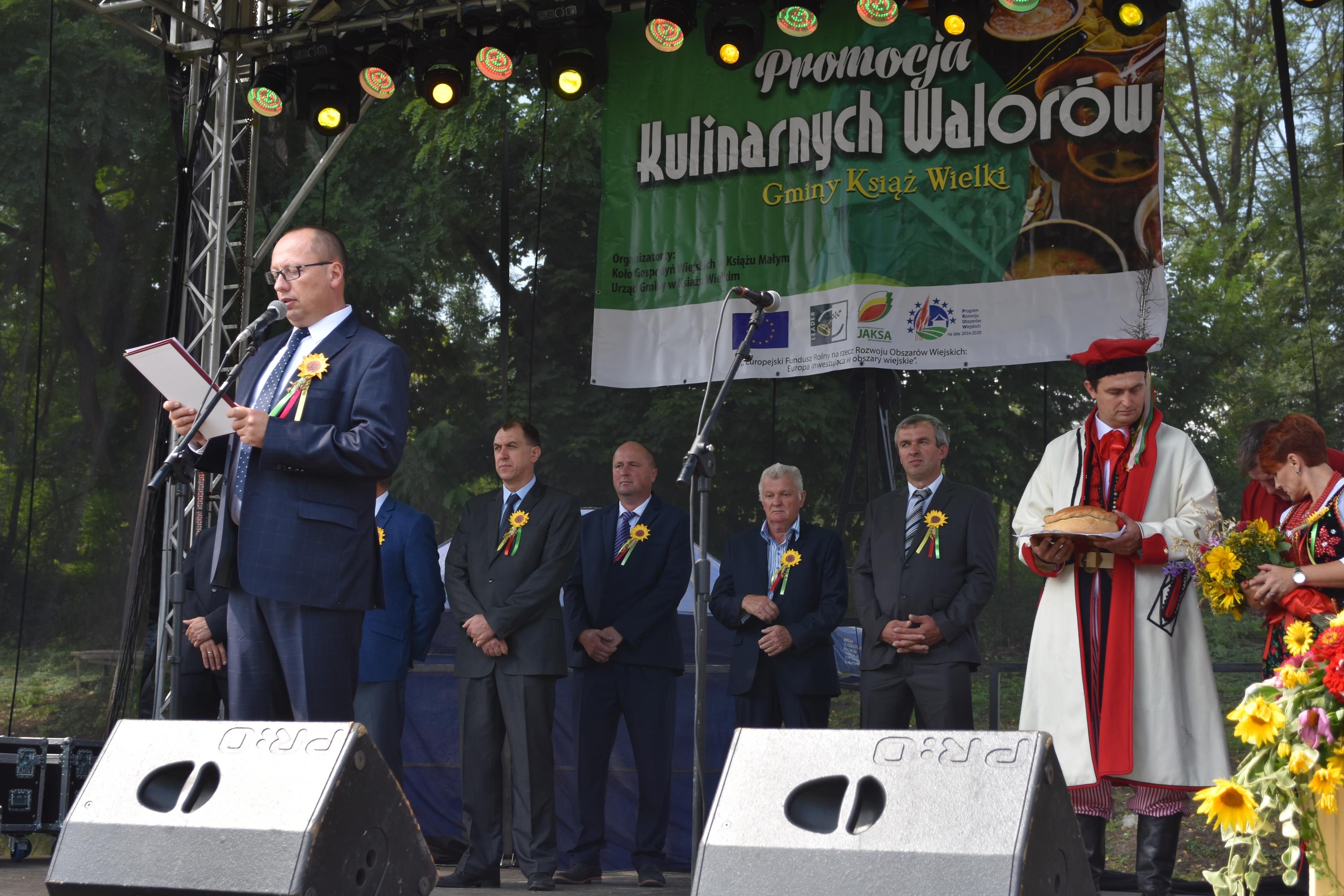 doynki_gminne_2019_i_kiermasz_produktow_regionalnych_w_ksiu_wielkim_11_20190820_1512471485