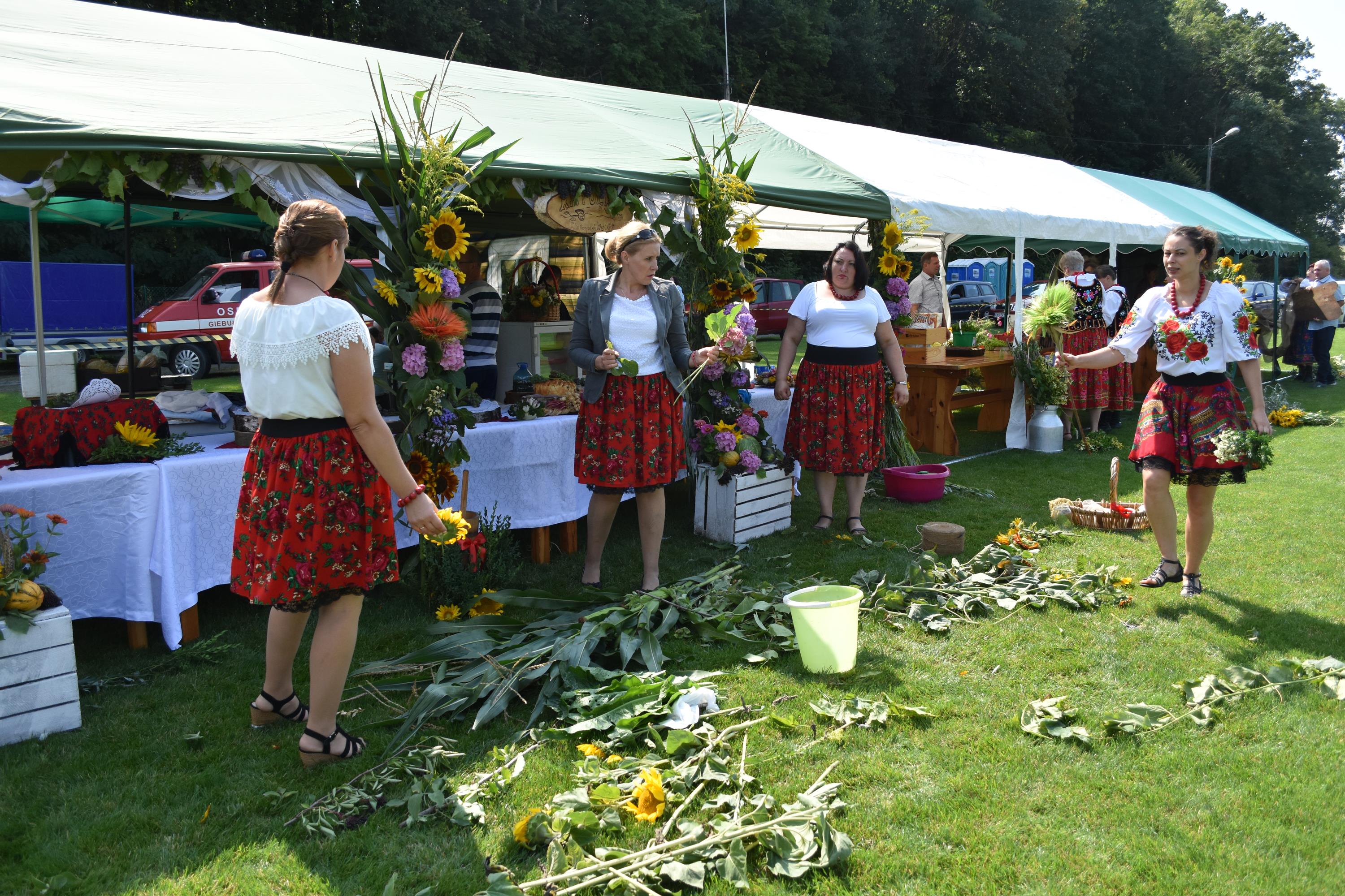 doynki_gminne_2019_i_kiermasz_produktow_regionalnych_w_ksiu_wielkim_11_20190820_1927825027