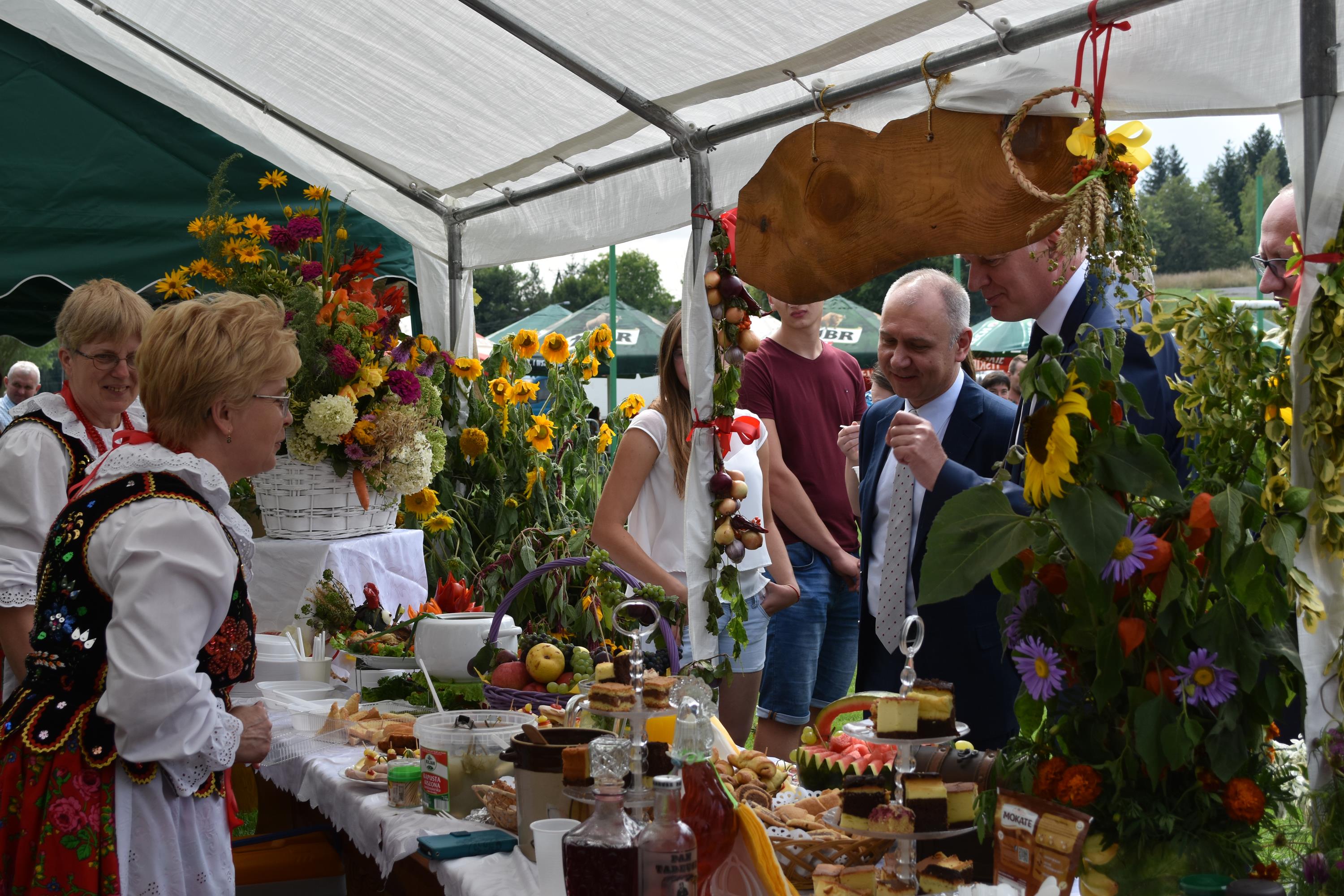 doynki_gminne_2019_i_kiermasz_produktow_regionalnych_w_ksiu_wielkim_129_20190820_1937355895