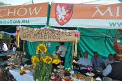 Dożynki Powiatowe i Gołeckie Żniwogranie w Przybysławicach - miechowski.pl