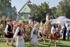 Dożynki Powiatowe i Gołeckie Żniwogranie w Przybysławicach - miechowski.pl