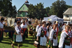 Dożynki Powiatowe i Gołeckie Żniwogranie w Przybysławicach - miechowski.pl