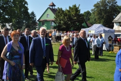 Dożynki Powiatowe i Gołeckie Żniwogranie w Przybysławicach - miechowski.pl
