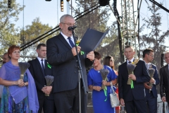 Dożynki Powiatowe i Gołeckie Żniwogranie w Przybysławicach - miechowski.pl